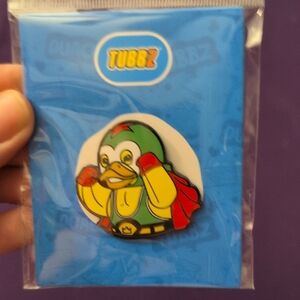 TUBBZ Superhero Rubber Duck Bird Pin - Green and Red